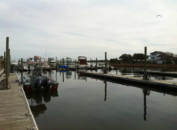 Inlet Watch Yacht Club - Wilmington, NC