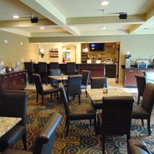 Cobblestone Inn & Suites - Wray, CO