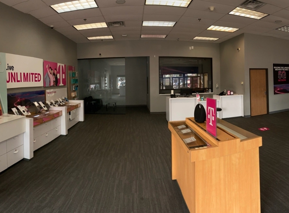 T-Mobile - Detroit, MI