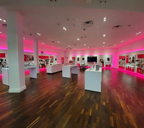 T-Mobile - Tampa, FL