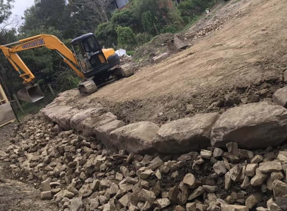 Anderson and Sons Earthmoving - Doreen, VIC. Rock placement