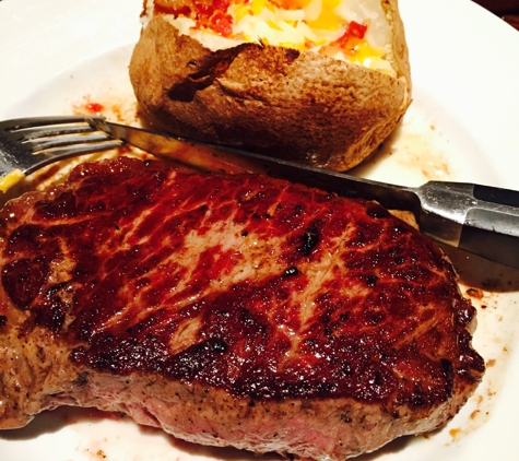 LongHorn Steakhouse - New Braunfels, TX