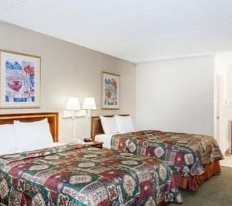 Days Inn by Wyndham Statesboro - Statesboro, GA