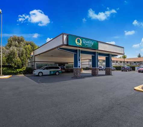 Quality Inn & Suites Medford Airport - Medford, OR