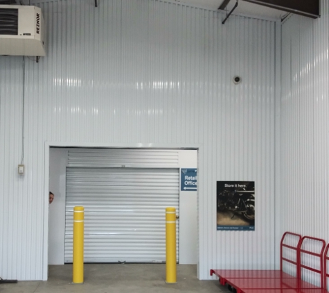 Layton Park Storage - Milwaukee, WI