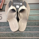 Saucon Saucony Sperry-Topsider Store - General Merchandise
