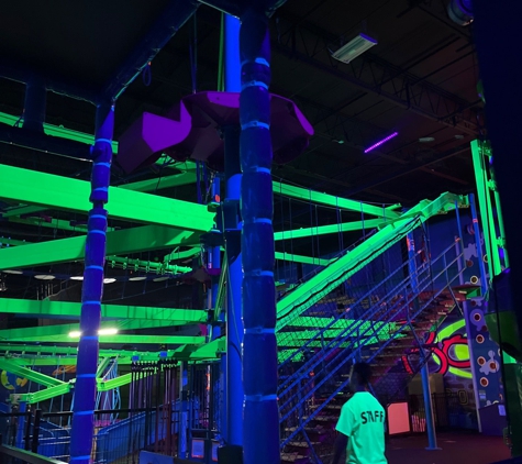 Bounce Trampoline Sports - Syosset, NY