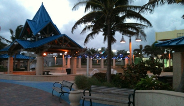 Charnow Park Community Center - Hollywood, FL