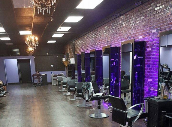 Emveez Salon & Spa Studios - Allentown, PA