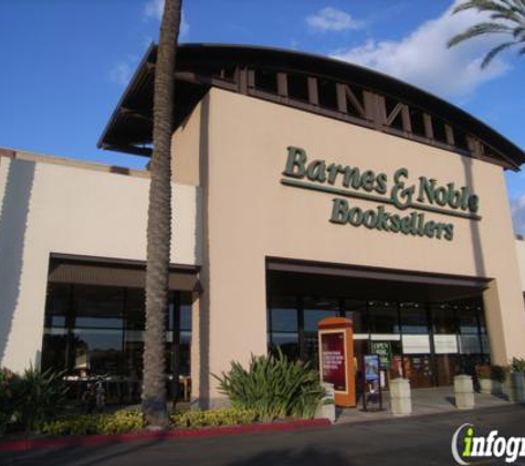Barnes & Noble Booksellers - Long Beach, CA