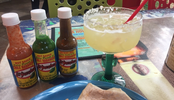 La Cucaracha Mexican Bar & Grl - Honolulu, HI