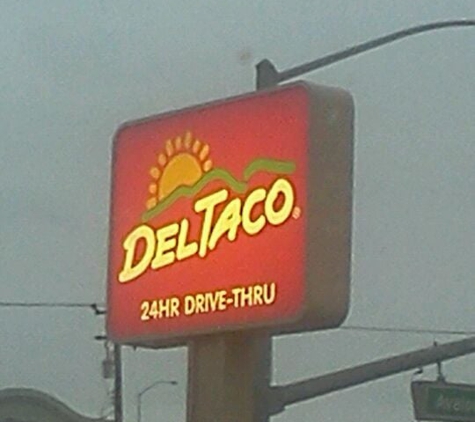 Del Taco - Carson, CA