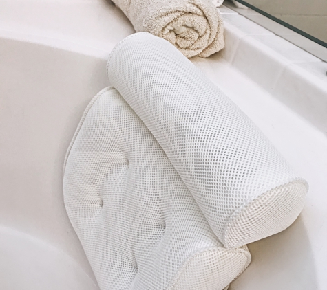 Tideland Products - Myrtle Beach, SC. Bath Pillow