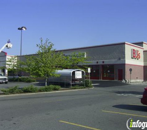 BJ's Wholesale Club - College Point, NY