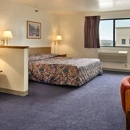 Super 8 by Wyndham Morgantown - Motels