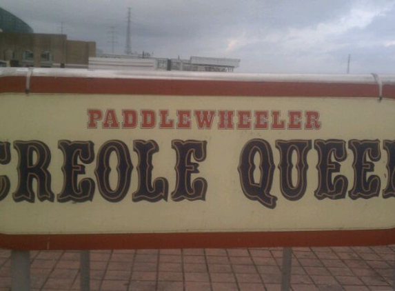 The Paddlewheeler Creole Queen - New Orleans, LA