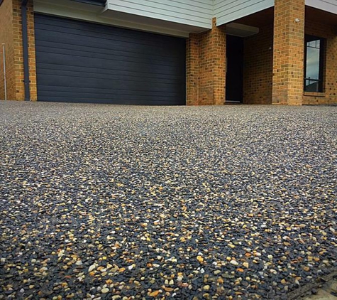 TMX Concreting - Pakenham, VIC. Exposed Driveway