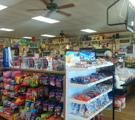 Westside Country Store - Firebaugh, CA. Cute little store!