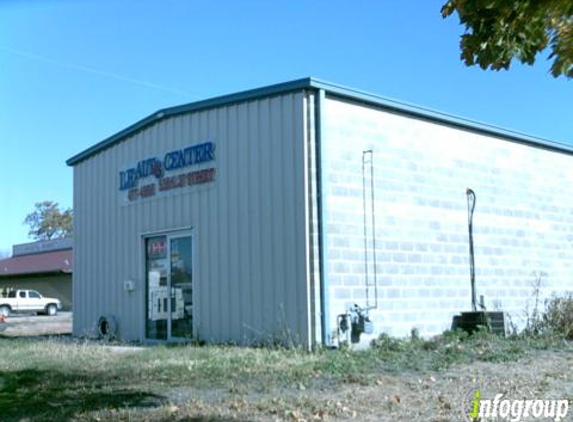 Le Auto Center - Lincoln, NE