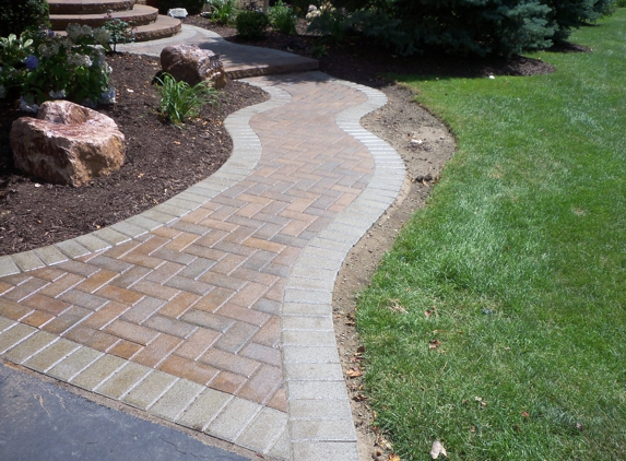 'R'Tistic Hardscapes - Macomb, MI