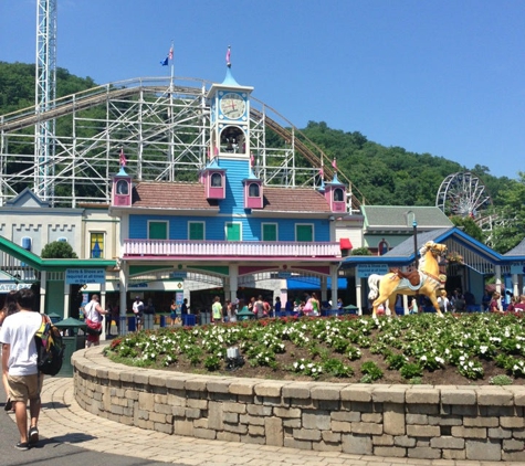 Lake Compounce & Crocodile Cove - Bristol, CT