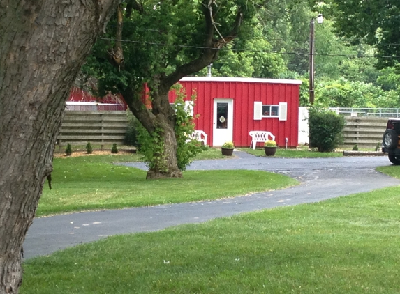 Bunker Hill Kennel - Davisburg, MI