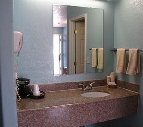 Pinn Road Inn & Suites - San Antonio, TX