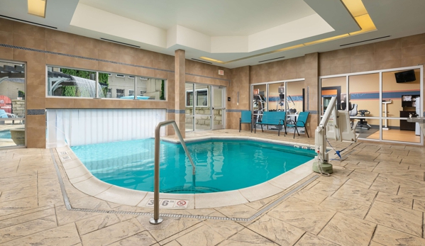 Hampton Inn & Suites Chattanooga/Downtown - Chattanooga, TN