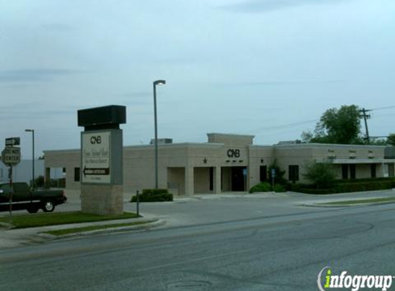 Ozona Bank-Motor Bank - San Marcos, TX