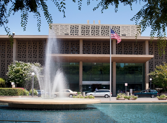 Infusion Center at 300 Pasteur - Stanford, CA