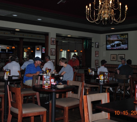 Mulligans Irish Pub at Wentworth - Tarpon Springs, FL