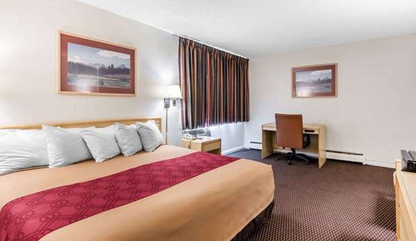 Econo Lodge - Colorado Springs, CO