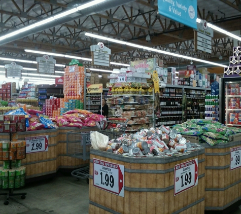 Superior Grocers - Lancaster, CA