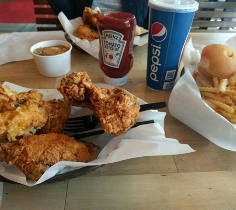 Ezells Famous Chicken - Bellevue, WA