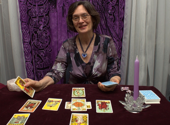 Annette's  Psychic Tarot Readings