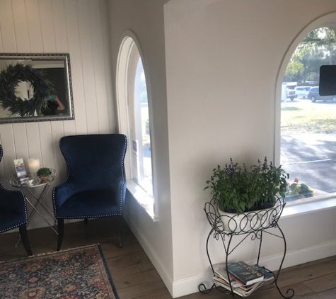 Boju Integrative Body Work - Sarasota, FL. Relax in the cheery, sun filled waiting room.