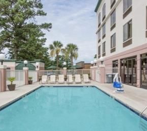 Wingate by Wyndham Wilmington - Wilmington, NC