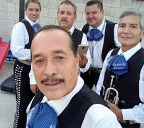 Mariachi Aztecas De Oro