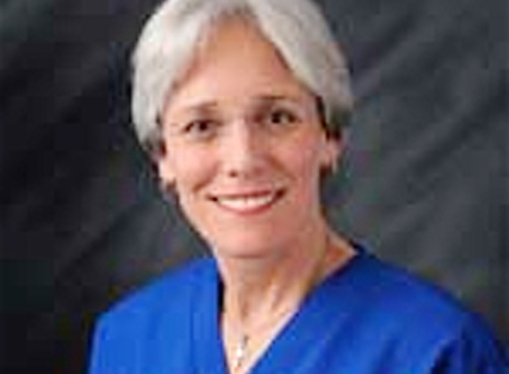 Dr. Pamela F Davis, MD - Davenport, IA