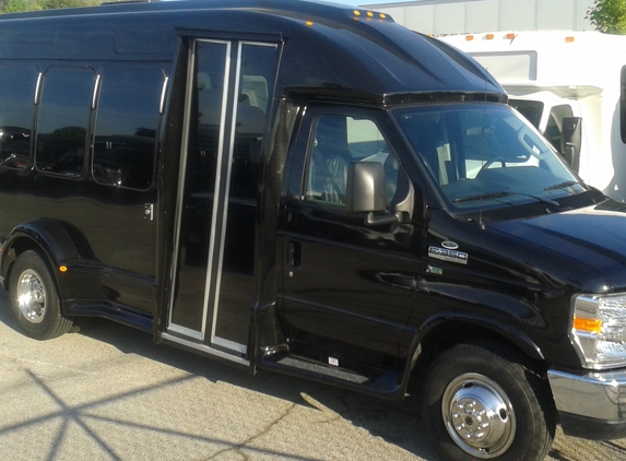 AAA Limo & Black Car Service - Union City, GA