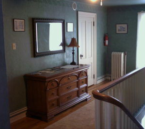 Four Creeks Bed & Breakfast - Girard, PA