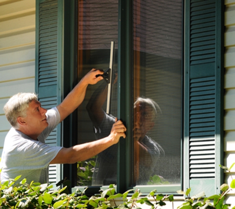Gibbs Window Cleaning Svc - McHenry, IL