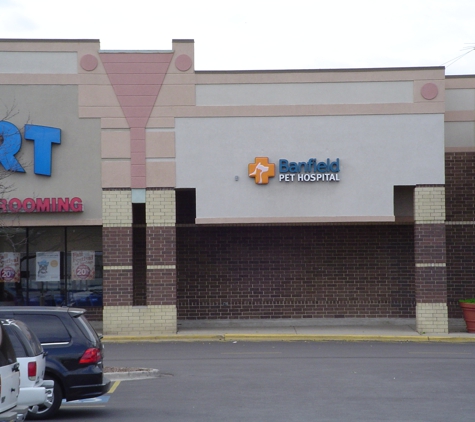 Banfield Pet Hospital - Crestwood, IL