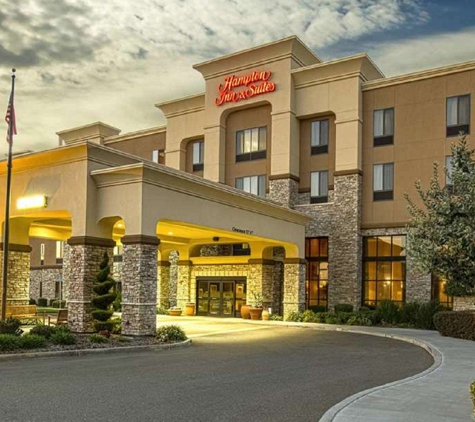 Hampton Inn & Suites Sacramento-Elk Grove Laguna I-5 - Elk Grove, CA