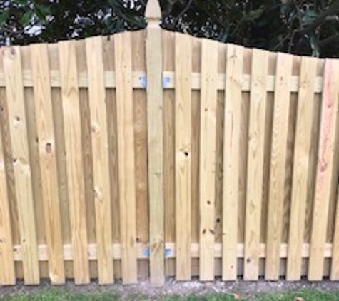 Mid Atlantic Deck and Fence. some pickets look like this.