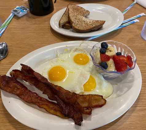 Eggs Up Grill - Greenville, SC