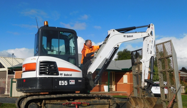Don Barry's Bobcat Hire - Norlane, VIC