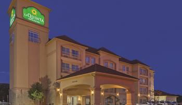 LaQuinta Inn - Bedford, TX