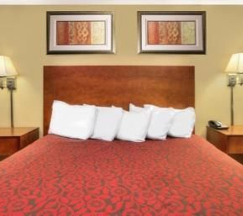 Days Inn by Wyndham Gulfport - Gulfport, MS