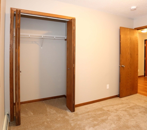 Springwood Apartments - Forest Lake, MN. Third Bedroom